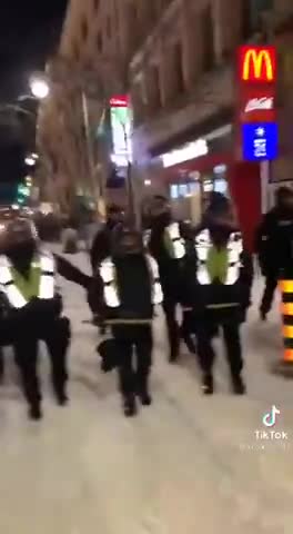 Patriots in Ottawa Rising Up In Unison