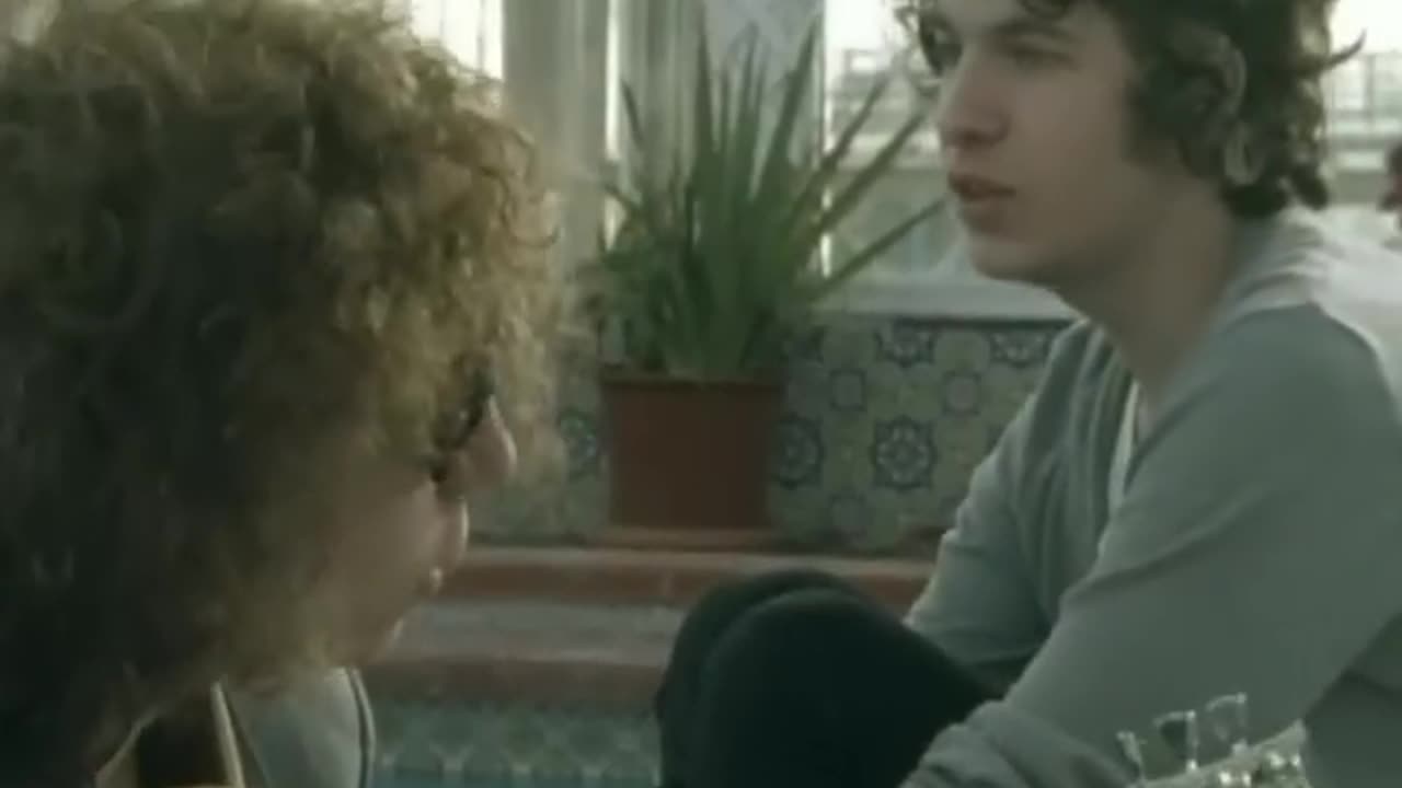 The Kooks - She Moves In Her Own Way