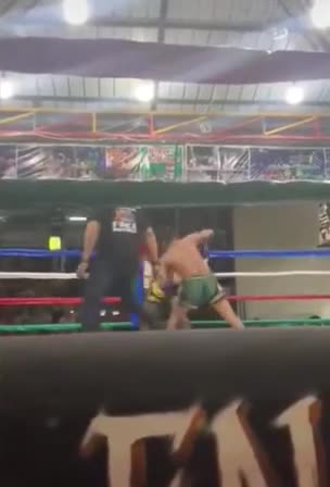 Funny boxing 🤣🤣