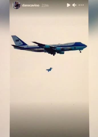 Update from Dan Scavino - Wheels Up! Air Force One Flying High 🛫 Trump Still POTUS!