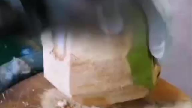 The best way to peel a shell