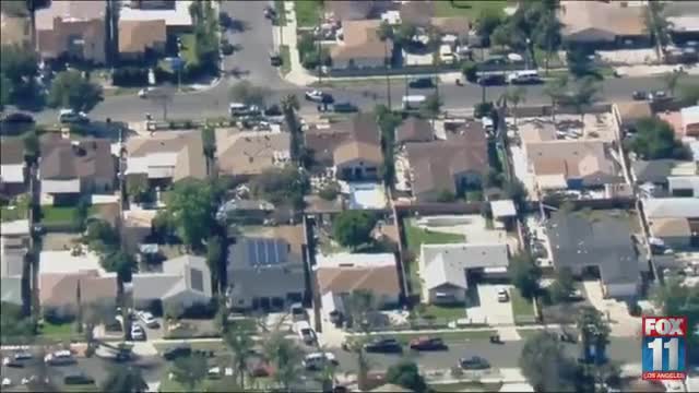 Police Pursuit and Foot Bail of 3 Suspects... Rooftops and Weapons Drown in Los Angeles