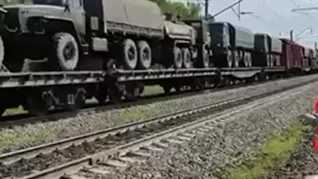 THE RUSSIA TRANSFER FROM THE IRKUTSK REGION TO UKRAINE SYSTEMS OF VOLLEY FIRE "HURRICANE" AND 152-MM ACS "HYACINTH"