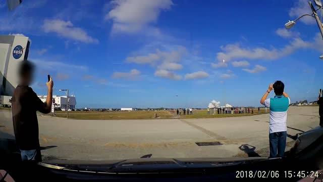 SpaceX Falcon Heavy Launch Vibrates Car