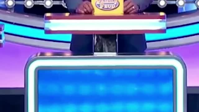 100 Women on FIRST DATE - “Less Talk, More —---- !” - Steve Harvey FamilyFeud #shorts