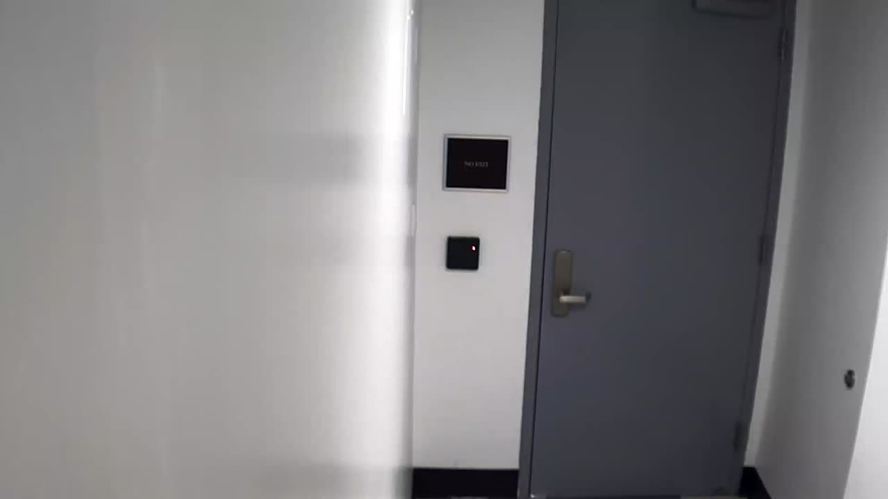 6144RHOBG2G201ABStairwayLobbyEntry_2021-01-06_19h20min03s090ms.mp4