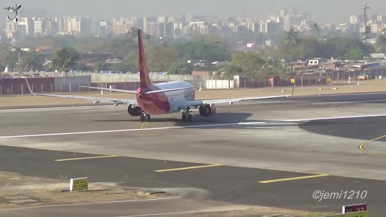 8Planes Take Off In Almost 8 Minutes Non- Stop At Mumbai International Airport