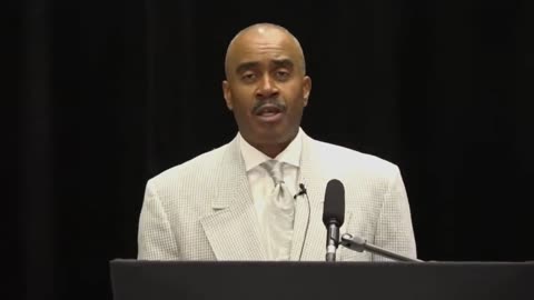 Pastor Gino Jennings: "Living a Crucified Life"