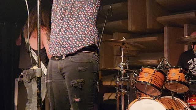 Blacktop Mojo "Can't Sleep"