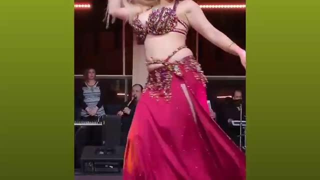 Bellydancer Soraia Zaied