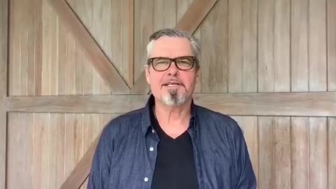 John Farris from INXS says NO to vaccines for his children!