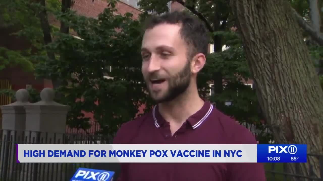 New Yorkers running for the monkeypox jab. Who are they? 🤣🤣 !?!?!