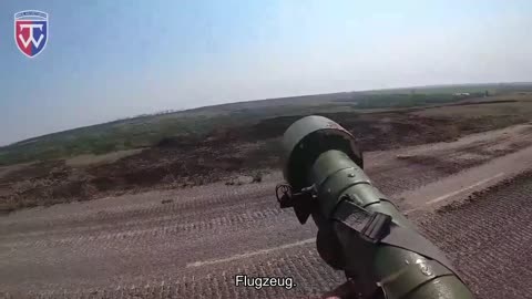 Flugabwehrkanoniere der Brigade von Ivan Vyhovsky, bewaffnet mit "Igla" MANPADS, jagten das Flugzeu