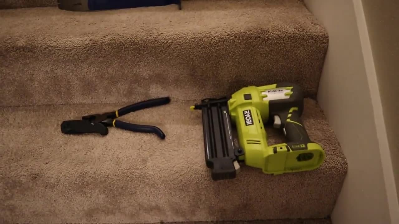 CARPET TO HARDWOOD STAIRS. Easy Stair Makeover.