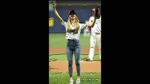 EXID Junghwa Is A Baseball Beauty!