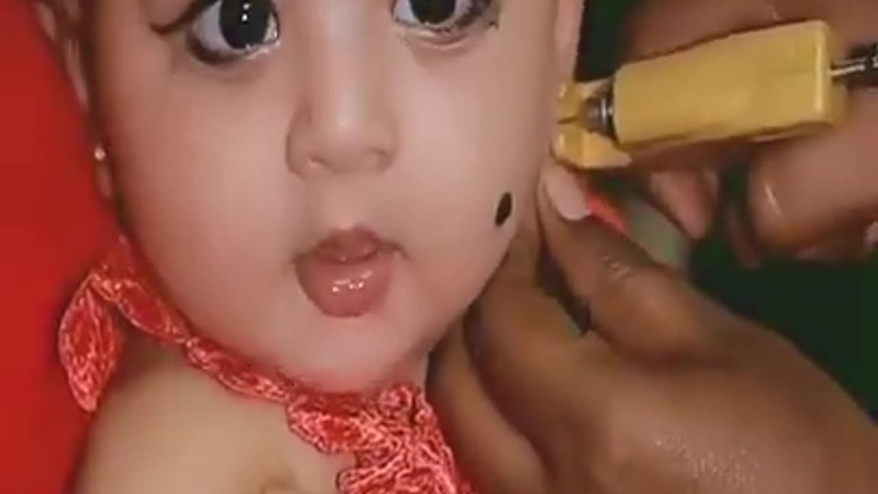 Cute baby🥰😘🥰