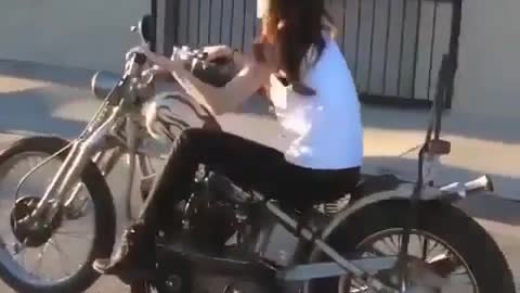 HARLEY DAVIDSON LADY | You go Girl!!!