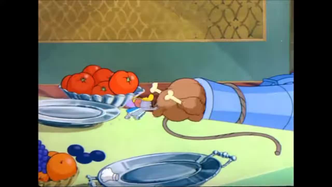 Tom & Jerry - 1 min of funny compilation