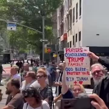 Ivana Trump’s Family Arrives At Manhattan Church Ahead Of Fun