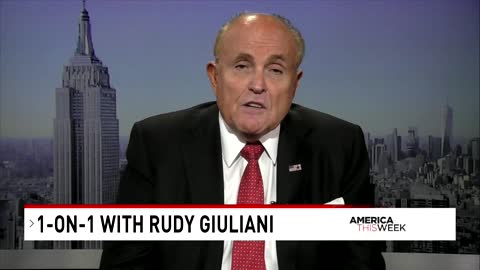 Giuliani blasts Kristol, demands apology