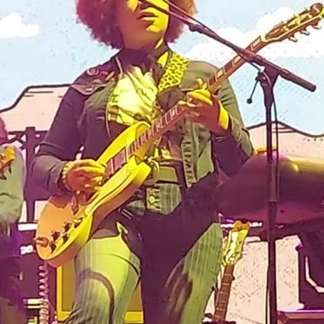 Indya Bratton (Grace Potter Band) - LIVE @ 420Fest (Short)