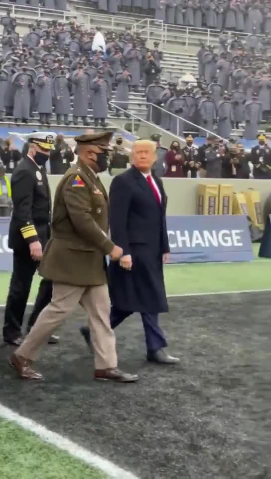President Trump at Army-Navy game-2