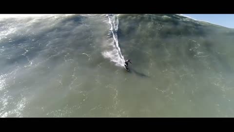 surf in LARGEST WAVES IN THE WORLD - extreme sportes