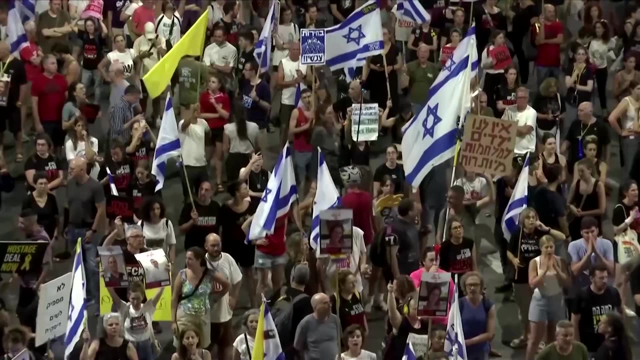 Ten of thousands of anti-government protesters rally in Tel Aviv
