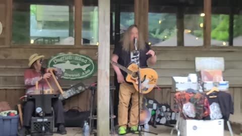 Robert Rolfe Feddersen & Terri Piet Feddersen "Ralph Garr"