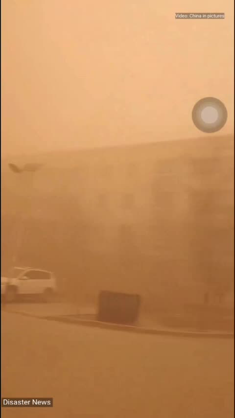 TORNADO Y TORMENTA DE POLVO EN CHINA