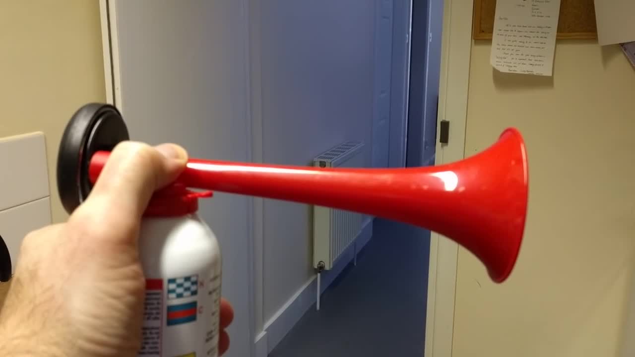 The saddest airhorn in the world