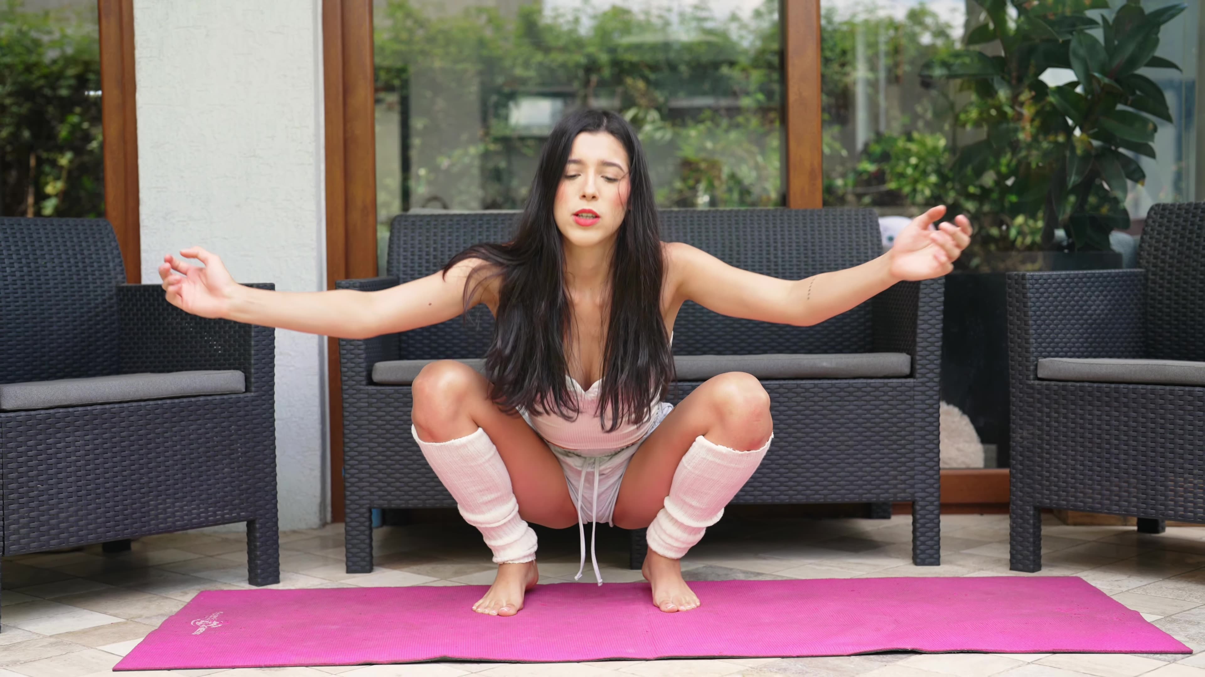 Cozy Day & Hamstring Stretch | Relaxing Yoga π§π»ββοΈπ