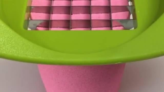 Come and try the cube-shaped foam sand
