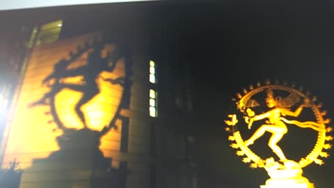 (2019.01.11) CERN, zamieszki we Francji, Trump, rok 2021