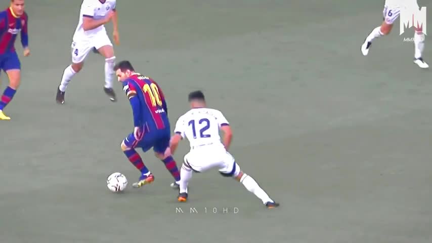 Lionel Messi 2021 Insane Dribbling Skills & Goals