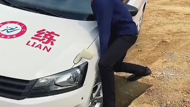 The old driver teaches you how to quickly save yourself🚗