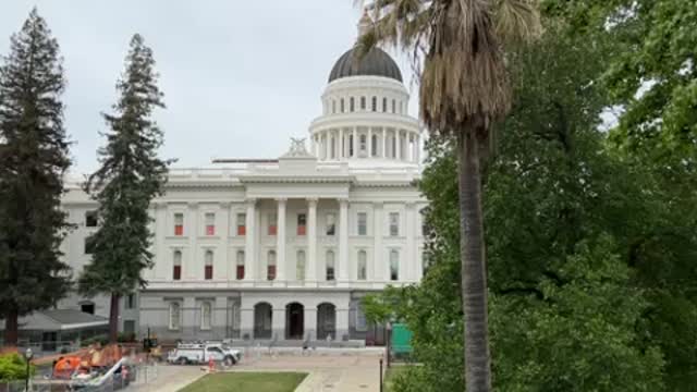 Live - Ca State Capitol - The Peoples Convoy