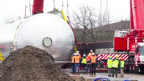 Heavy Haulage of Giant Tank Gone Wrong