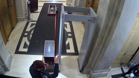 0163USCH01HouseCarriageDoor_2021-01-06_09h32min38s767ms.mp4