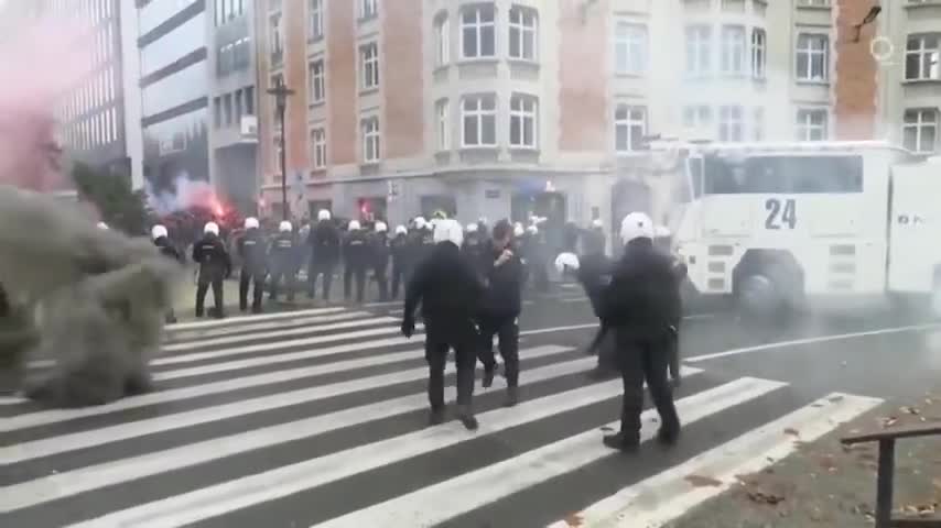 BRUSSELS - A WAR ZONE