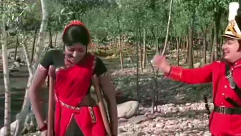 Ninaithadhai Mudippavan 1975 SINGAPORE TMS FANS M.THIRAVIDA SELVAN SONG 2