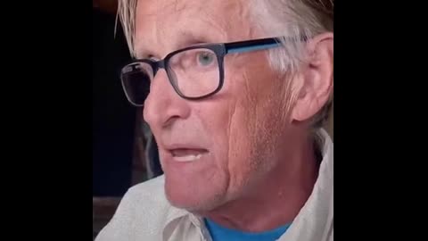 Gaza - bambini con la testa squarciata.