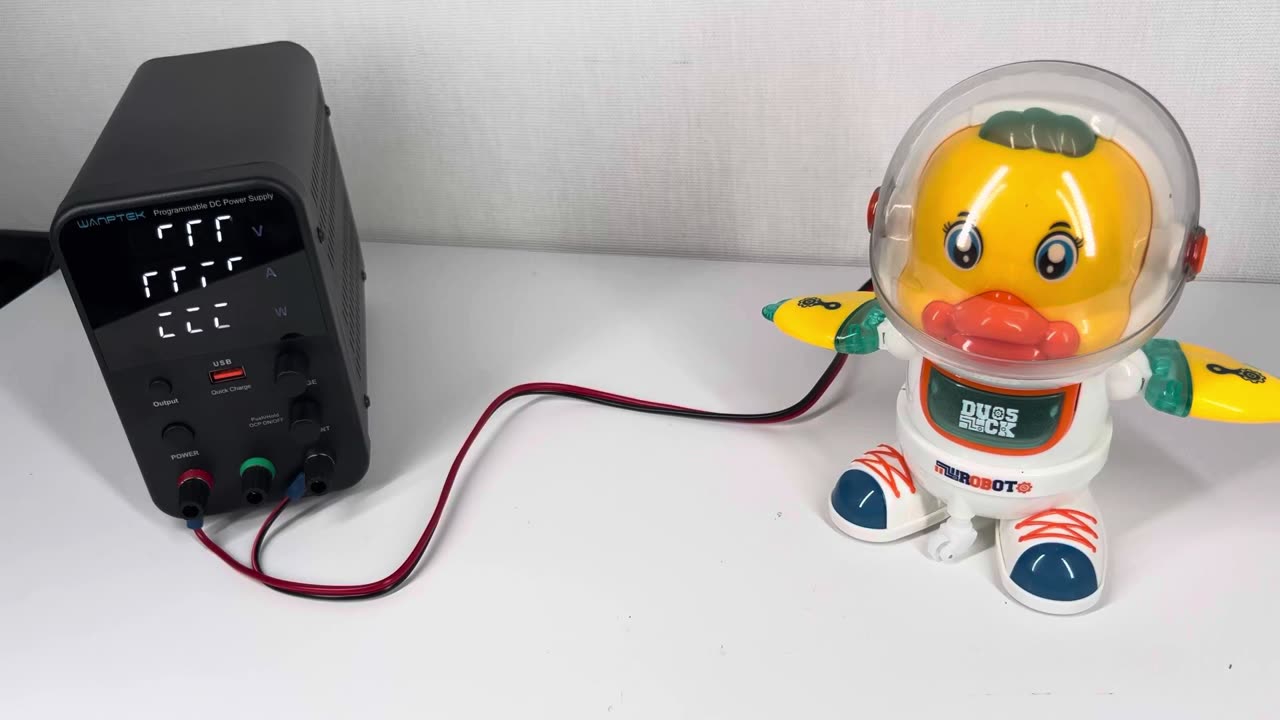 NO033. APPLYING high voltage to electric toys to ??V