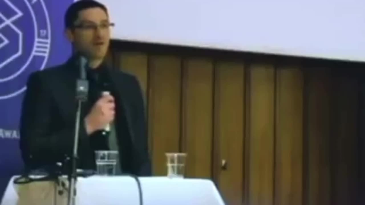 Politicians are Parasites on strings