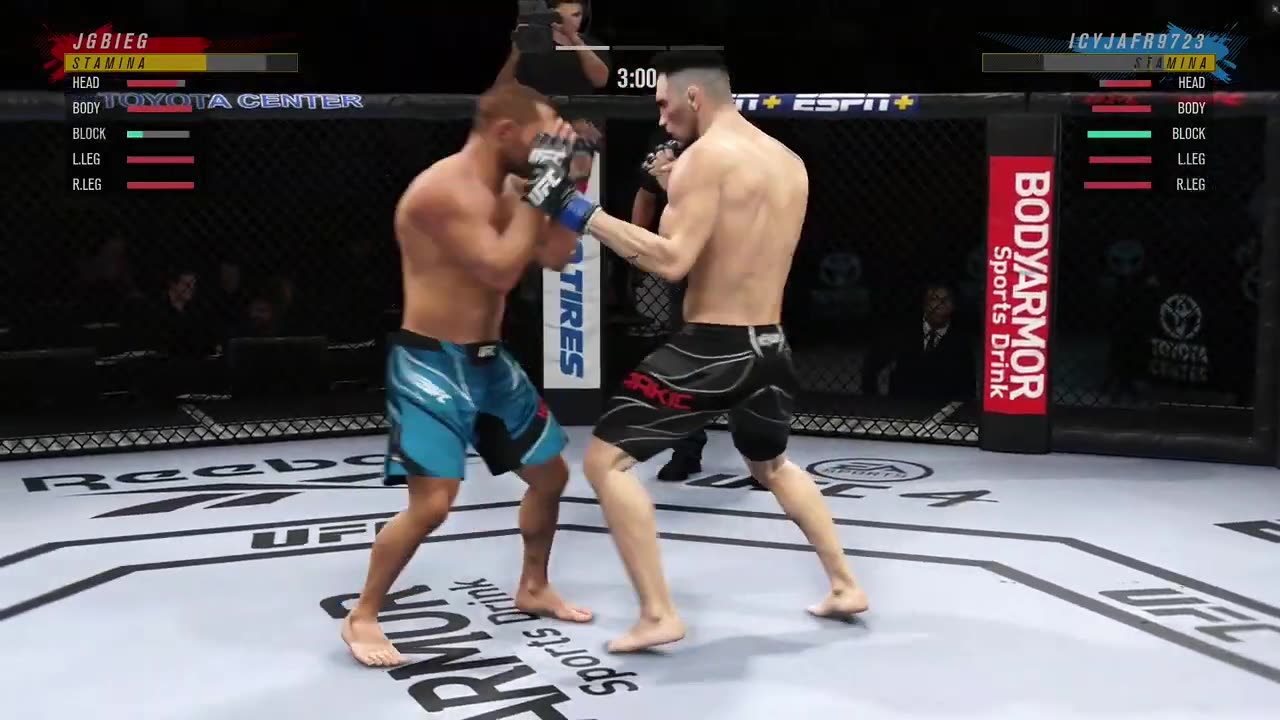 UFC 4 - Hendo with the head movement!