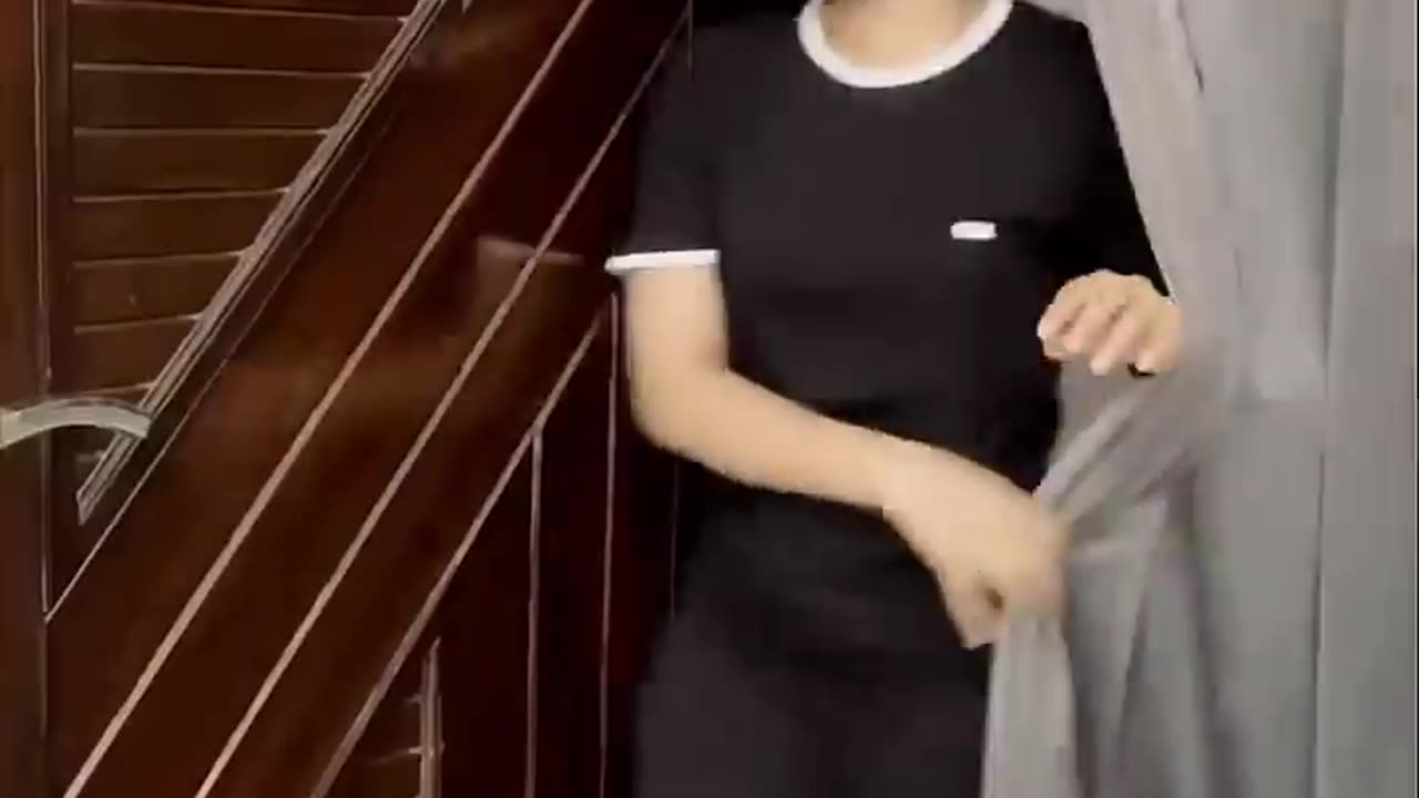 When your dog takes revenge (the kick in the end 😭)