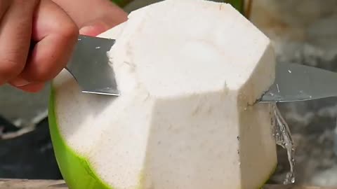 fantastic coconut peeling style