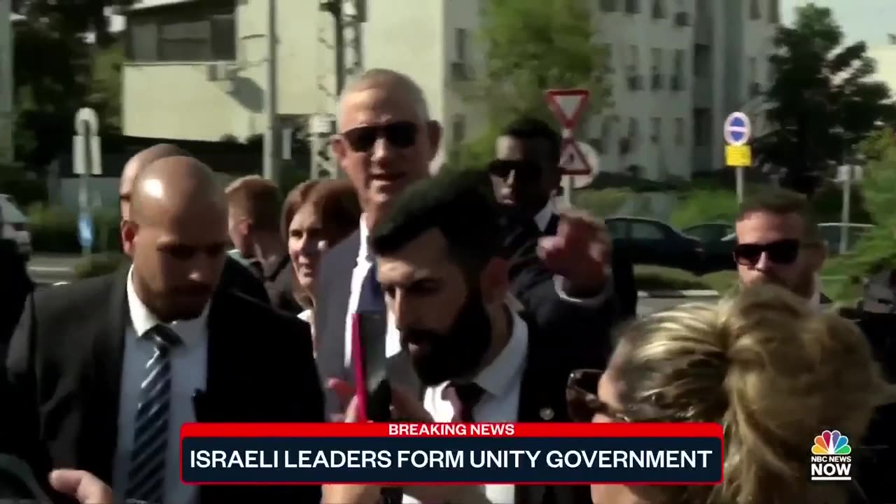 Israeli PM Netanyahu and opposition leader form emergency unity government