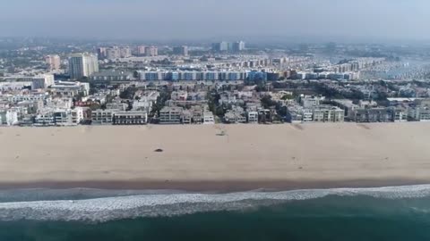 Venice Skate Park Filled with Sand For COVID Lockdowns