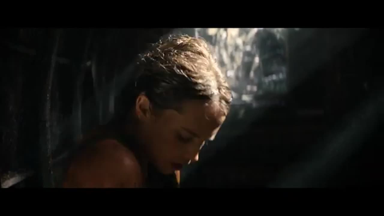 Hollywood best action Scene -- Tomb Raider Movie